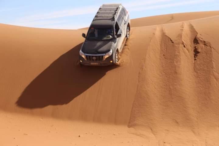 מלון El Gouera Chegaga Nomad Camp מראה חיצוני תמונה